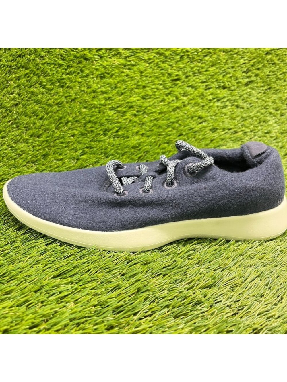 Allbirds Wool Runners Mens Size 8 Blue White Athletic‎ Walking Shoes Sneakers